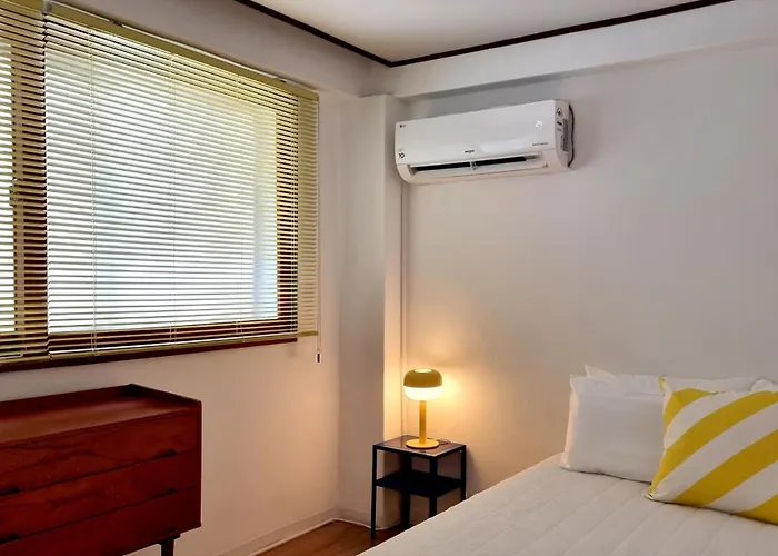 Y202 & B201 Near Hongdae Univ Station 4* Сеул