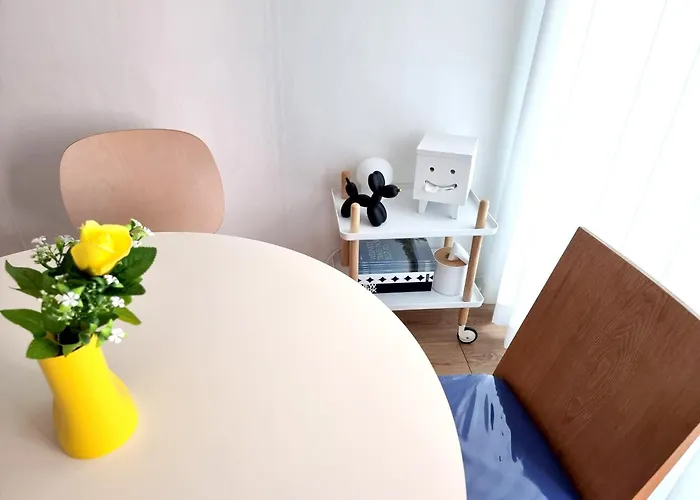Y202 & B201 Near Hongdae Univ Station Гостевой дом 4*